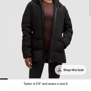 Lululemon StretchSeal™ Sleet Street 600-Down-
Fill women’s puffer jacket black